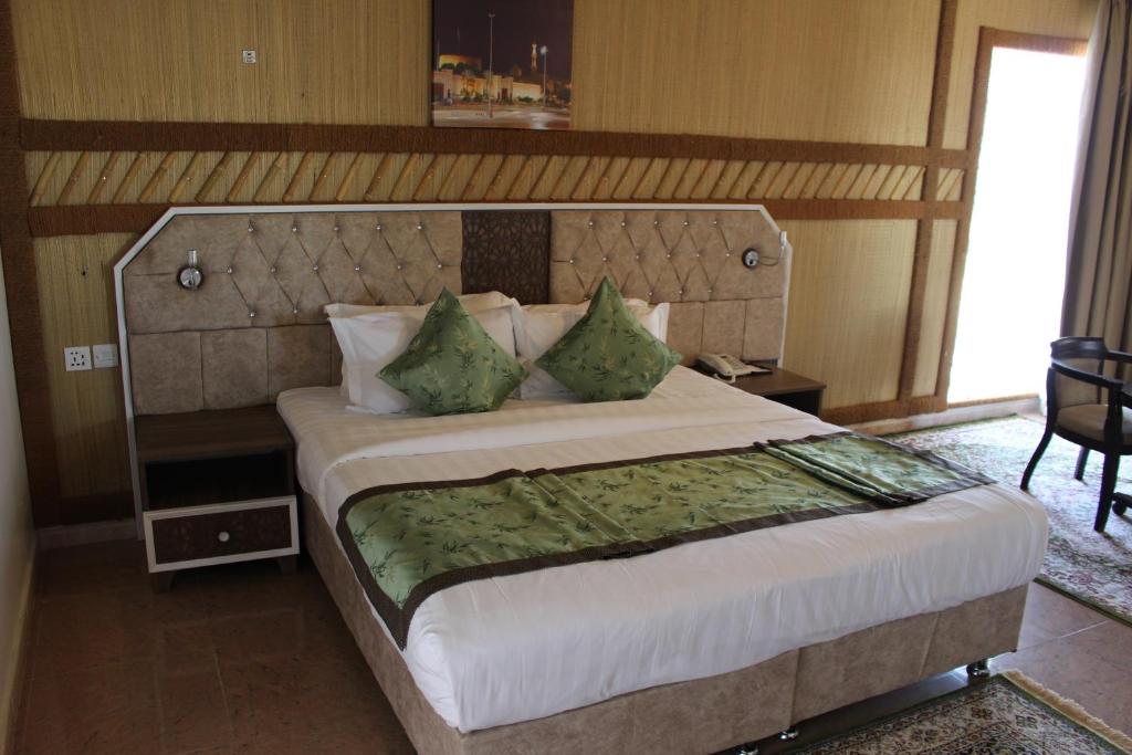 Двухместный (Стандартный двухместный номер с 1 кроватью) отеля Al Diyar Hotel, Низва