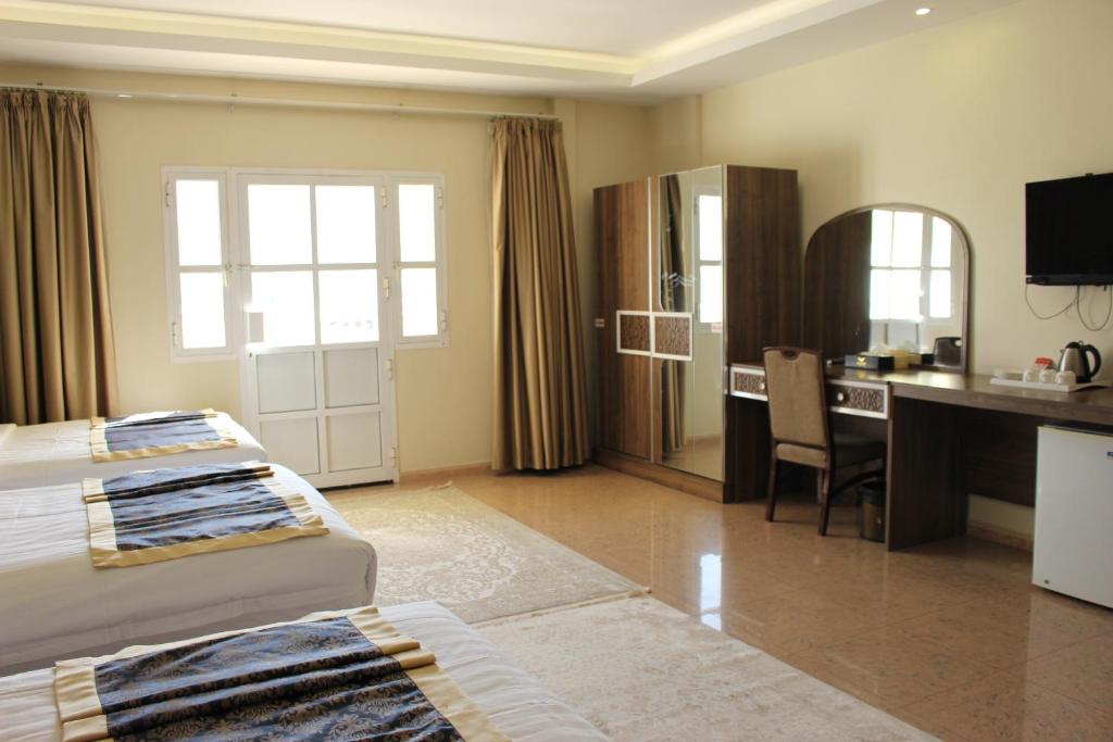 Трехместный (Стандартный трехместный номер), Al Diyar Hotel