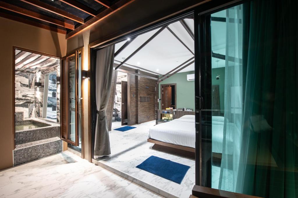 Сьюит (Люкс Wooden Style с гидромассажной ванной) курортного отеля Ao Cho Grandview Hideaway Resort, Самет