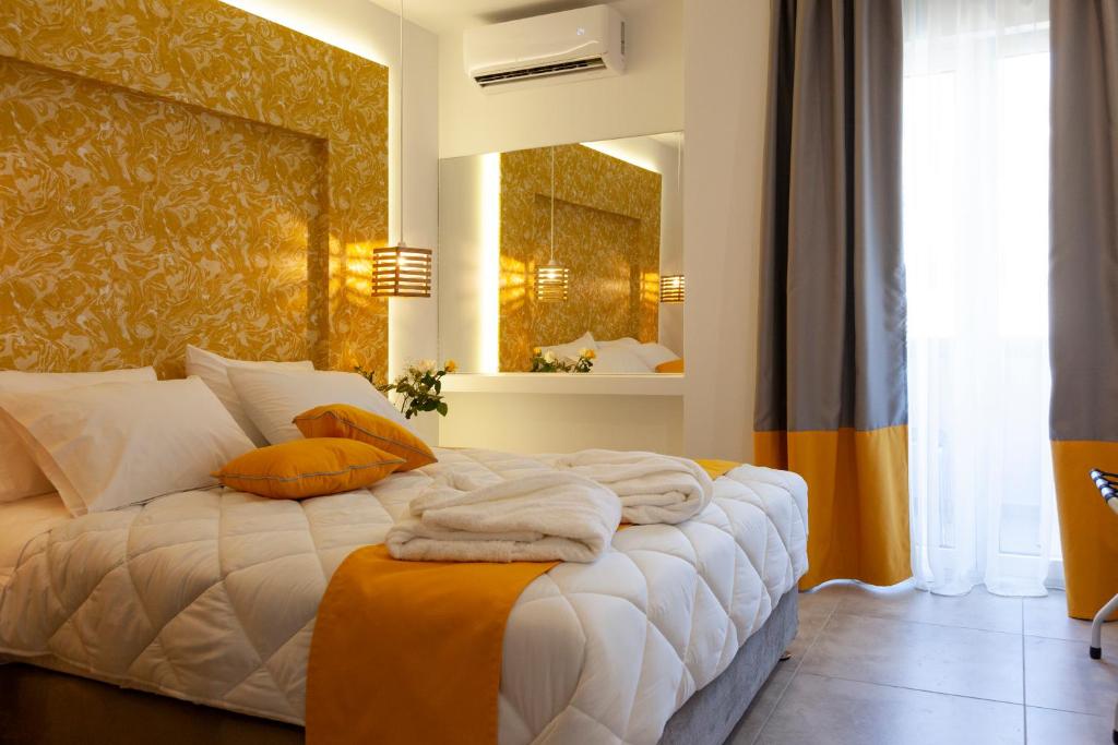 Двухместный (Двухместный номер с 1 кроватью и балконом) отеля STAY INN, Афины