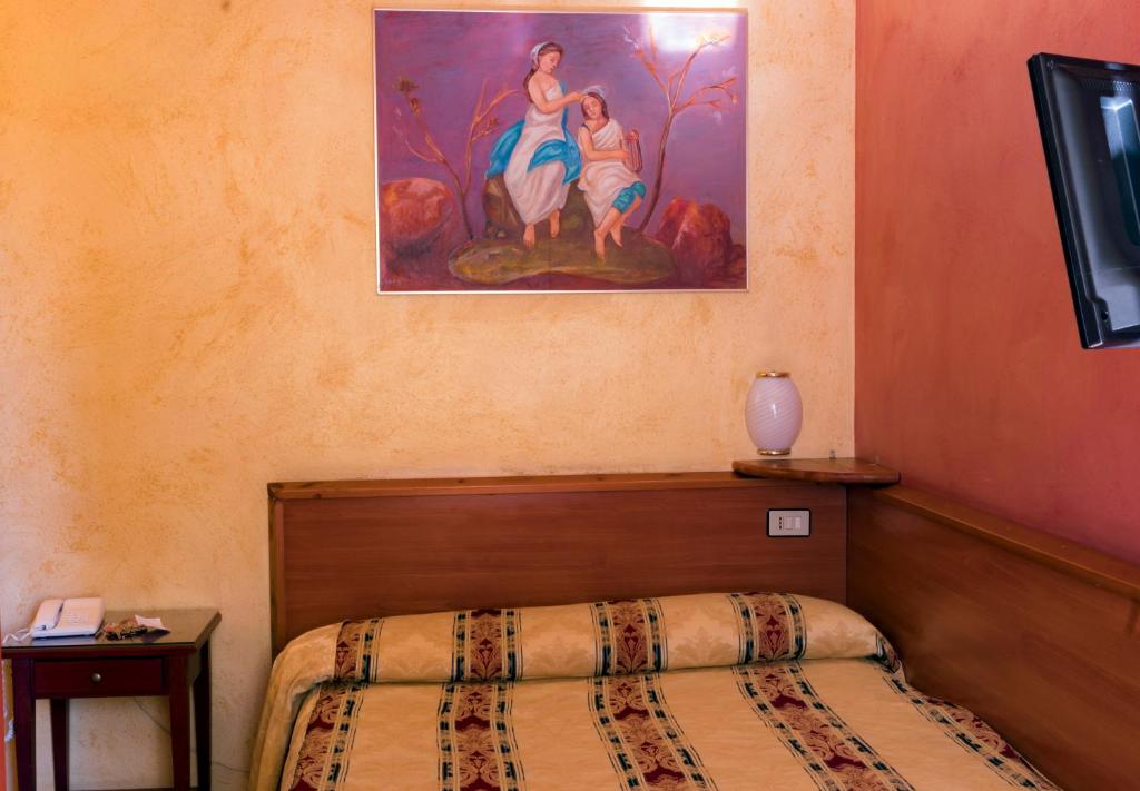 Двухместный (Двухместный номер с 1 кроватью и базовыми удобствами) отеля Hotel Joli, Палермо