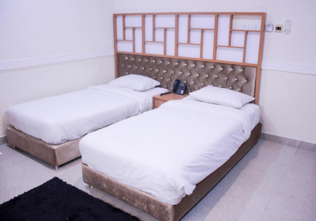 Двухместный (Стандартный двухместный номер с 2 отдельными кроватями) отеля Al-Saif Grand Hotel, Маскат