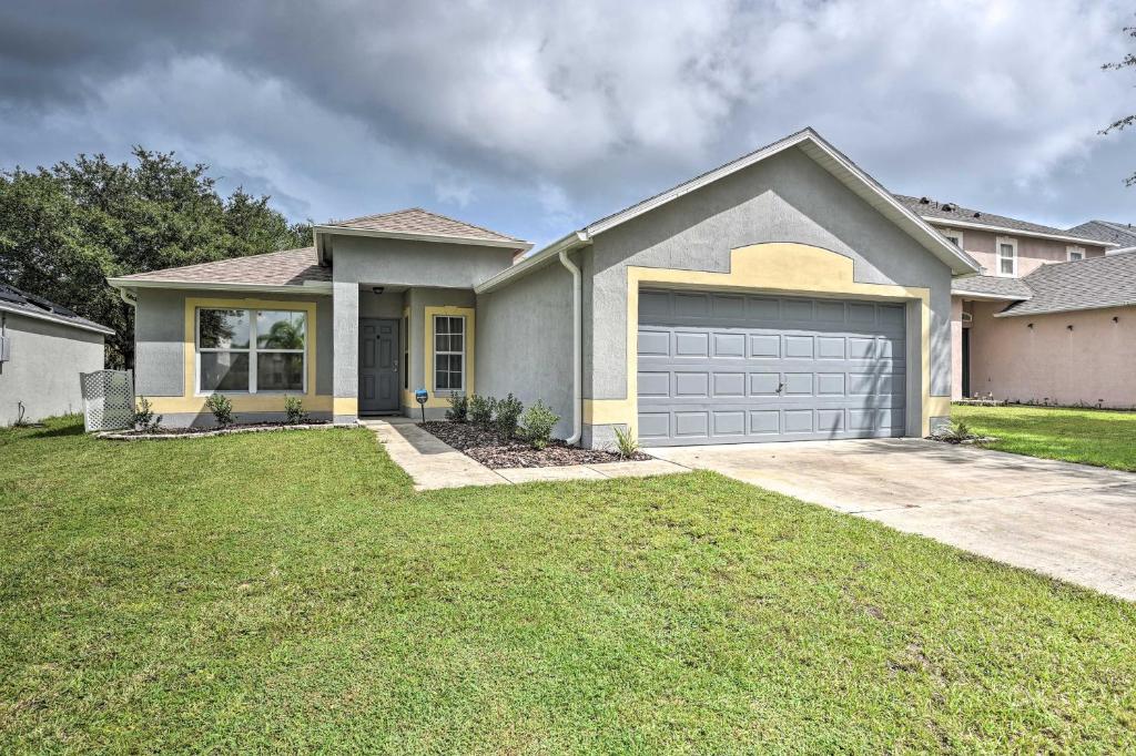 Charming Clermont Home 10 Mi to Disney Parks!