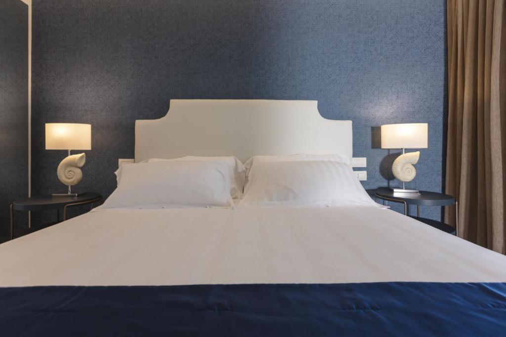 Двухместный (Двухместный номер Делюкс с 1 кроватью или 2 отдельными кроватями и видом на море) отеля Summit Hotel, Гаэта