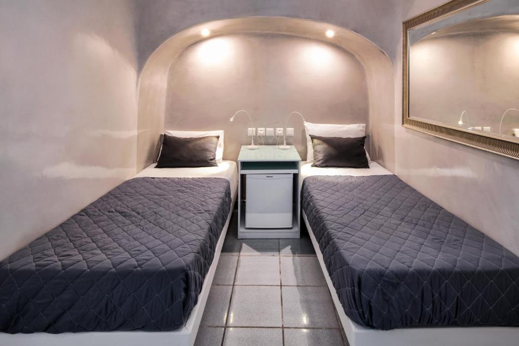 Двухместный (Традиционный двухместный номер «Пещера» с 1 кроватью или 2 отдельными кроватями) отеля Katerina's Castle, Имеровиглион