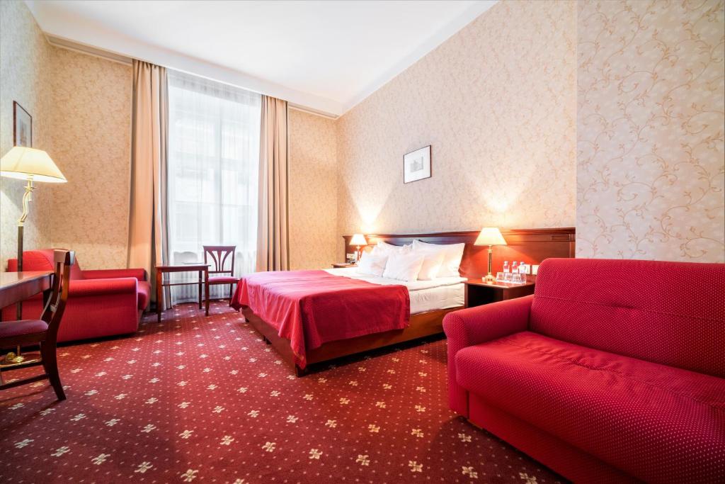 Двухместный (Улучшенный двухместный номер с 1 кроватью или 2 отдельными кроватями) отеля Rott, Прага