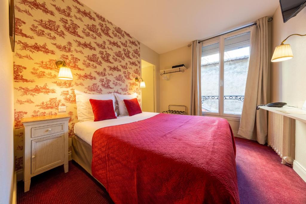 Двухместный (Стандартный двухместный номер с 1 кроватью) отеля Hôtel Azur, Реймс