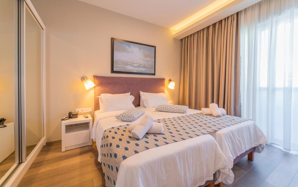 Сьюит (Апартаменты с 1 спальней (для 2 взрослых и 2 детей)) отеля Bio Suites Hotel, Ретимно, Крит