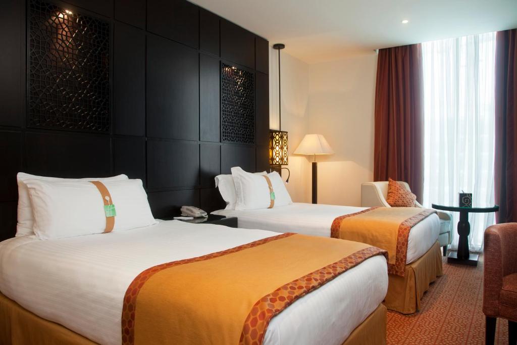 Двухместный (Двухместный номер Делюкс с 2 отдельными кроватями - Для некурящих) отеля Holiday Inn Dubai Al Barsha, Дубай
