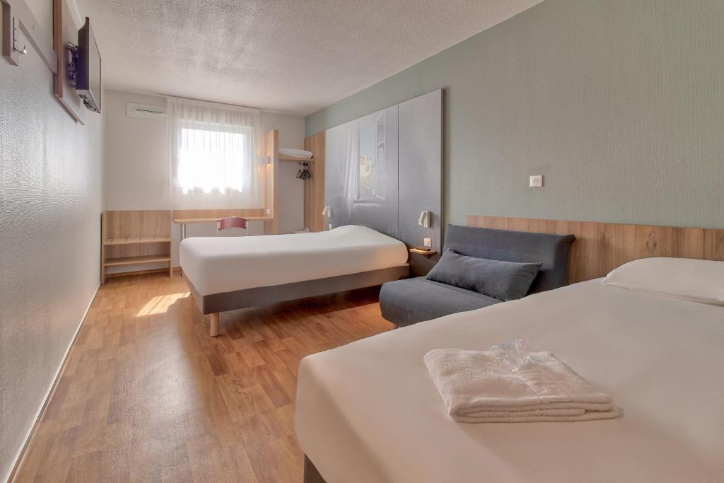 Двухместный (Двухместный номер с 2 отдельными кроватями) отеля B&B Hôtel Pau Lescar, По