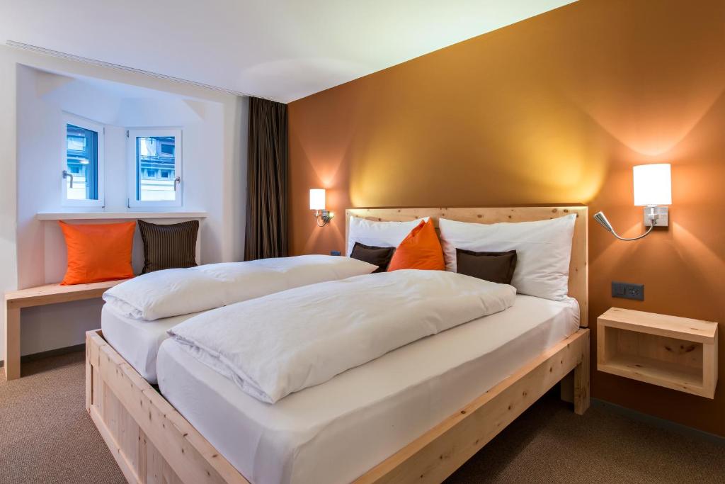 Двухместный (Улучшенный двухместный номер с 2 отдельными кроватями) отеля Hotel Donatz, Самедан