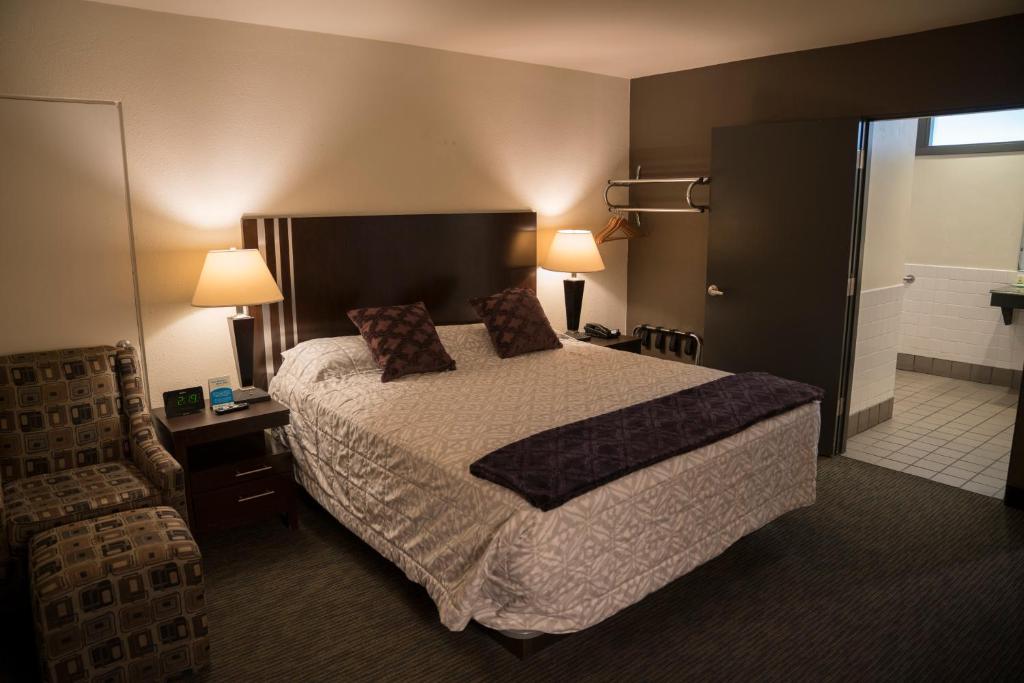 Двухместный (Номер с кроватью размера king-size – Подходит для гостей с ограниченными физическими возможностями) отеля Lemon Tree Inn, Санта-Барбара