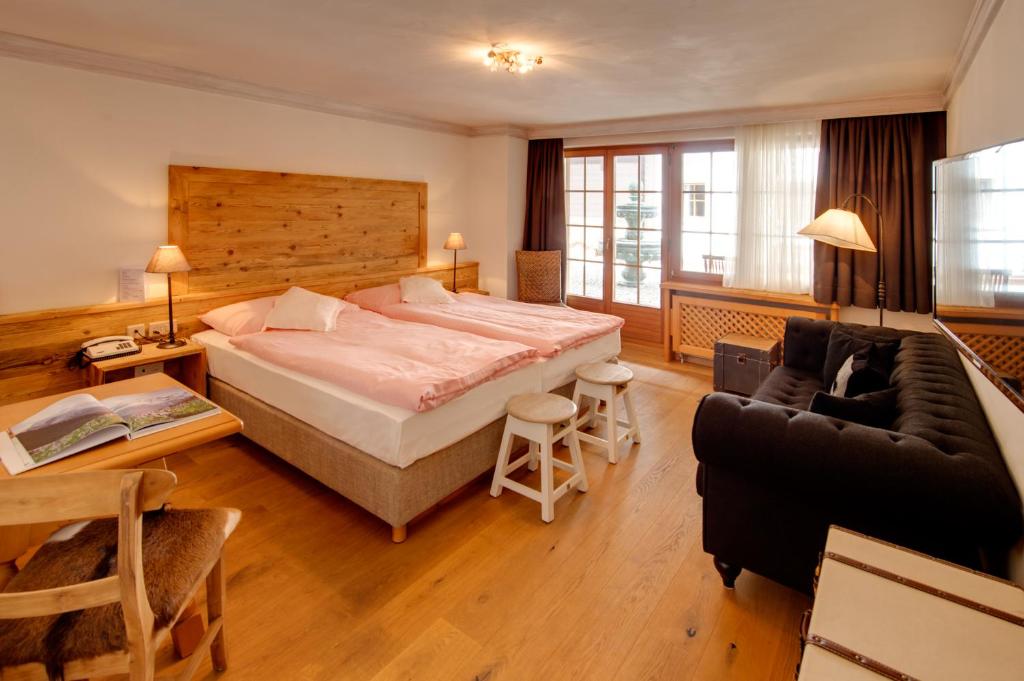 Двухместный (Бюджетный двухместный номер с 1 кроватью) отеля Hotel Berghof, Церматт