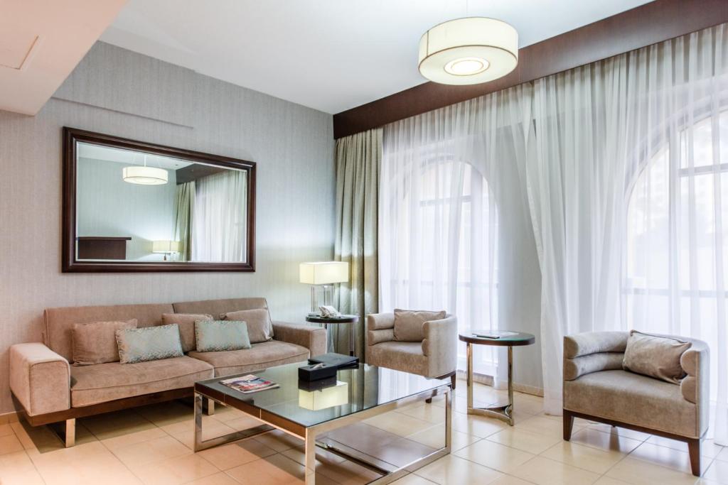 Апартаменты (Апартаменты Делюкс с 1 спальней) апарт-отеля Suha Hotel Apartments by MONDO, Дубай