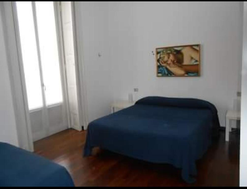 Трехместный (Трехместный номер с основными удобствами и общей ванной комнатой) отеля Aldebaran, Милан
