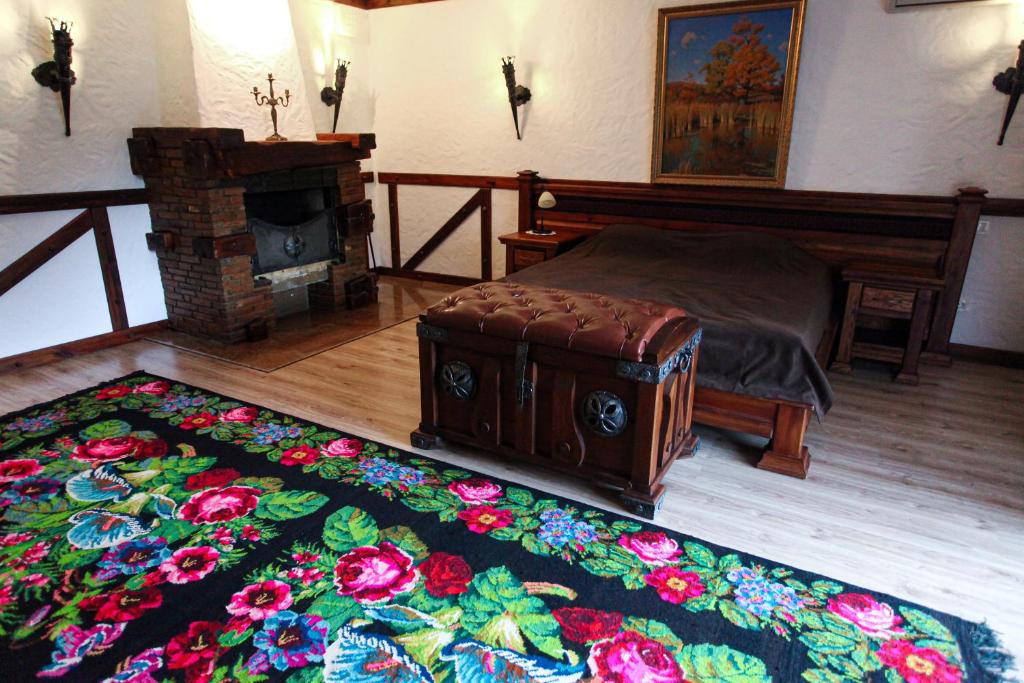 Двухместный (Двухместный номер с 1 кроватью и видом на горы) отеля Villa Etnica, Требужены