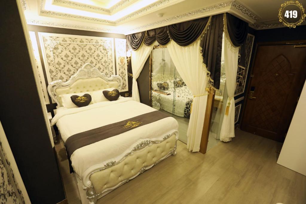 Двухместный (Номер Делюкс с кроватью размера «queen-size»), Enjoy Hotel 6B