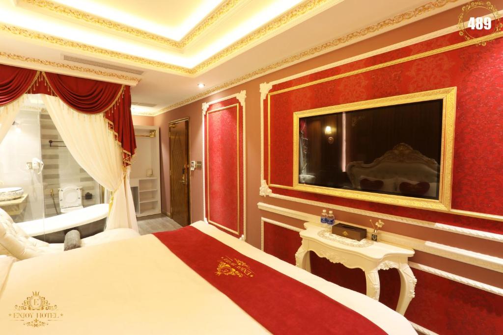 Двухместный (Номер с кроватью размера «king-size»), Enjoy Hotel 6B