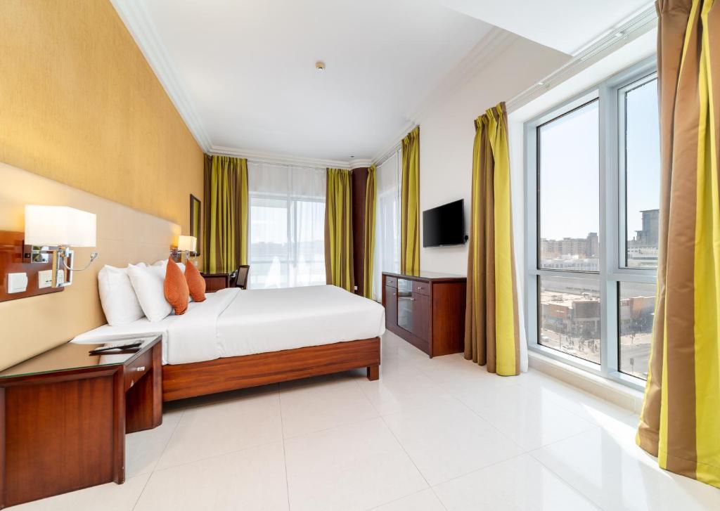 Апартаменты (Апартаменты с 2 спальнями) апарт-отеля Star Metro Deira Hotel Apartments, Дубай