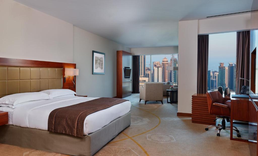 Двухместный (Представительский номер с кроватью размера «king-size») отеля Intercontinental Doha - The City, Доха