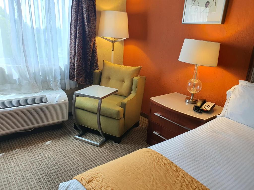 Двухместный (Номер с кроватью размера «king-size») отеля Hotel San Francisco Leon, Леон (Штат Гуанахуато)