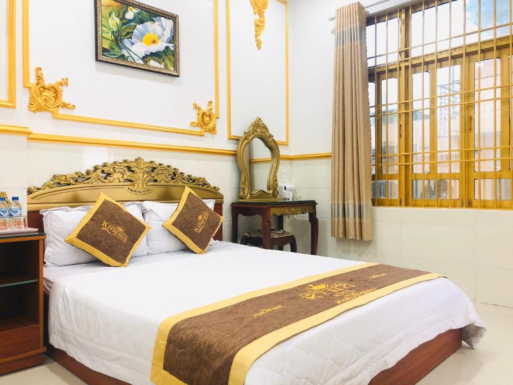Двухместный (Номер Делюкс с кроватью размера «queen-size») отеля King Hotel Quang Ngai, Куангнгай