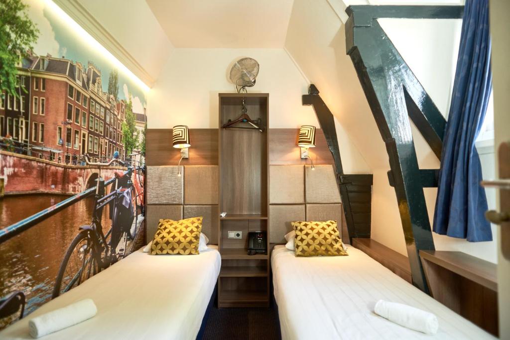 Двухместный (Стандартный двухместный номер с 2 отдельными кроватями) отеля The Townhouse Hotel, Амстердам