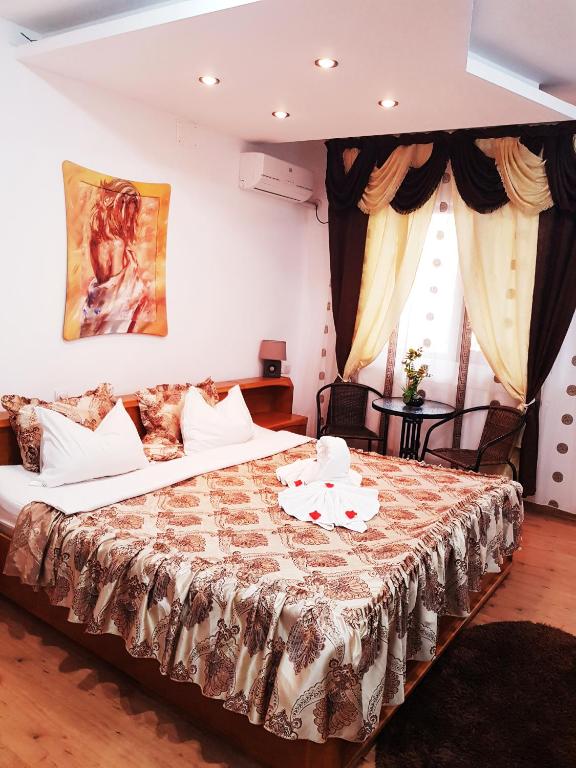 Студио (Номер-студио с гидромассажной ванной) гостевого дома Pensiunea Red Rose Apartments, Тимишоара