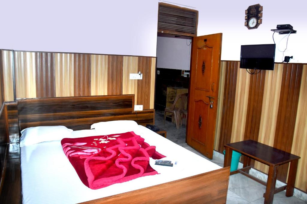 Двухместный (Двухместный номер Делюкс с 1 кроватью) гостевого дома S R PALACE, Нью-Дели