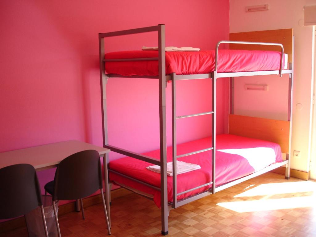 Четырехместный (Четырехместный номер) хостела HI Hostel Ofir - Pousada de Juventude, Эшпозенди