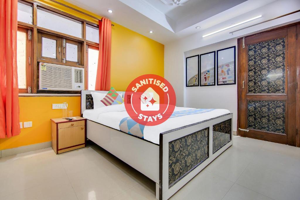 Lively 1 BR Stay near Iskcon Temple(550m)
