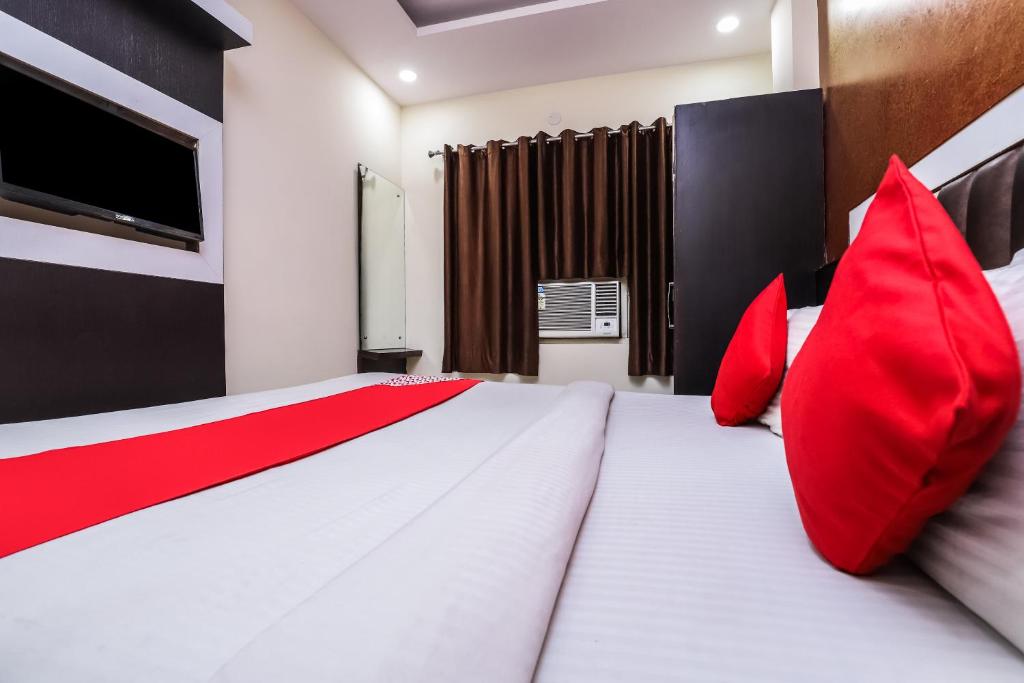 Двухместный (Небольшой двухместный номер с 1 кроватью), OYO 26940 Hotel Stay House