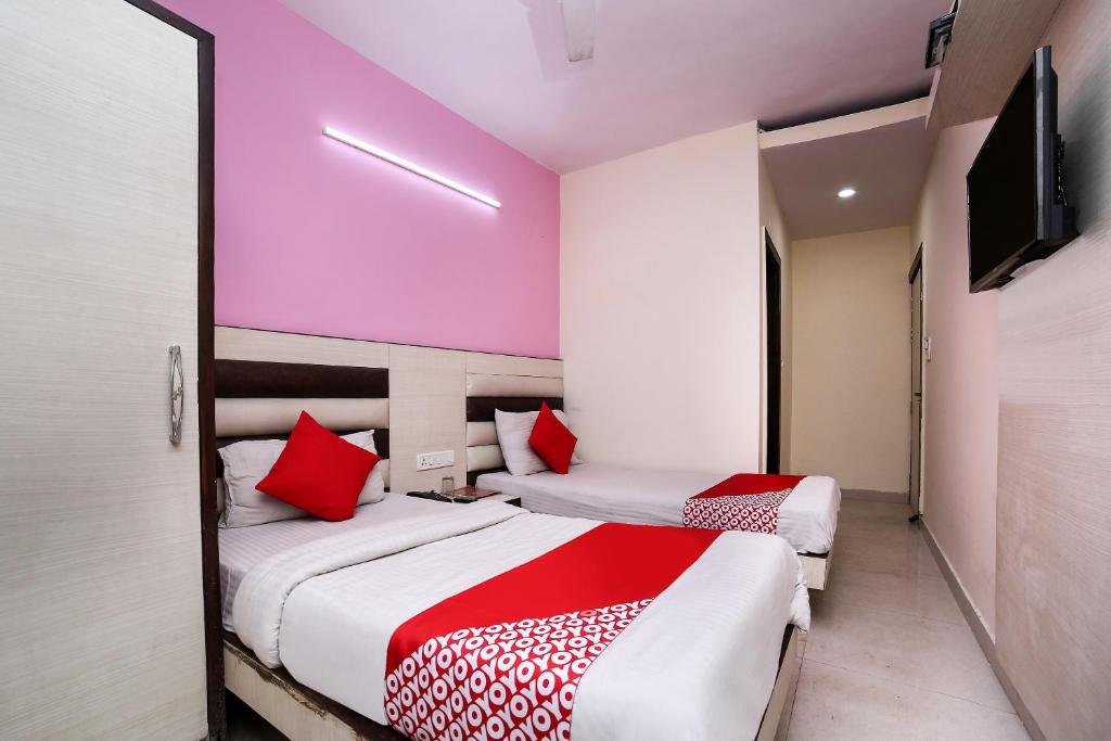 Трехместный (Классический трехместный номер), OYO 26940 Hotel Stay House