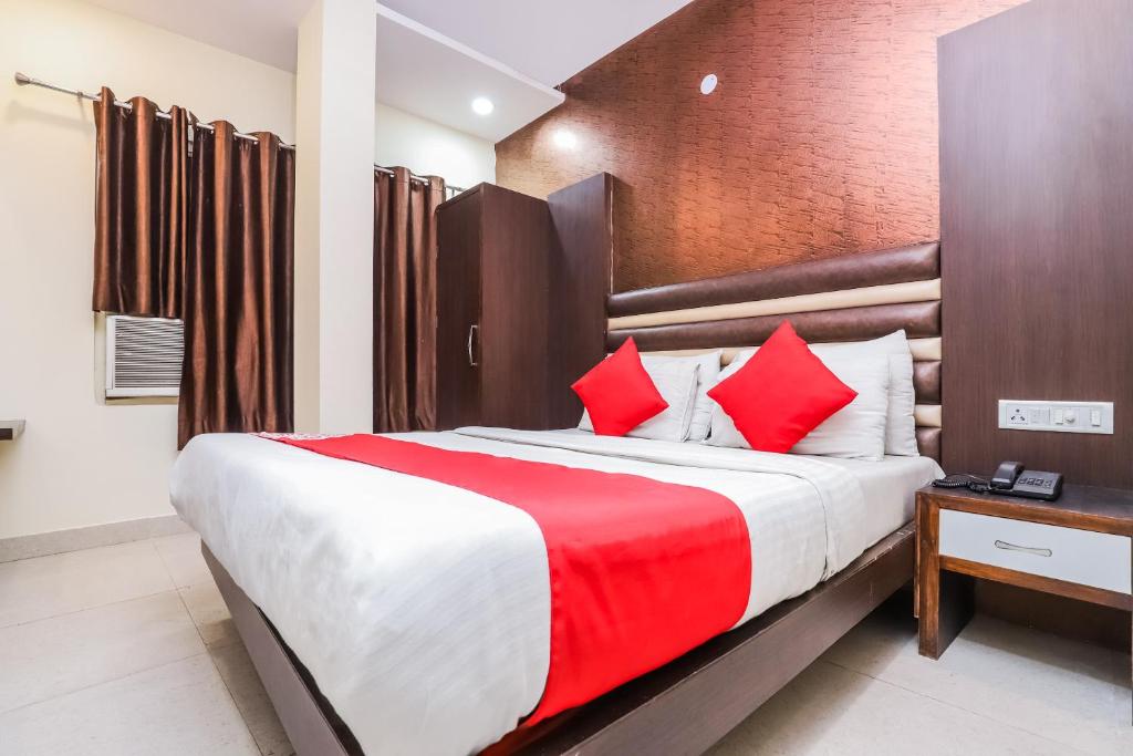 Двухместный (Небольшой двухместный номер с 1 кроватью), OYO 26940 Hotel Stay House