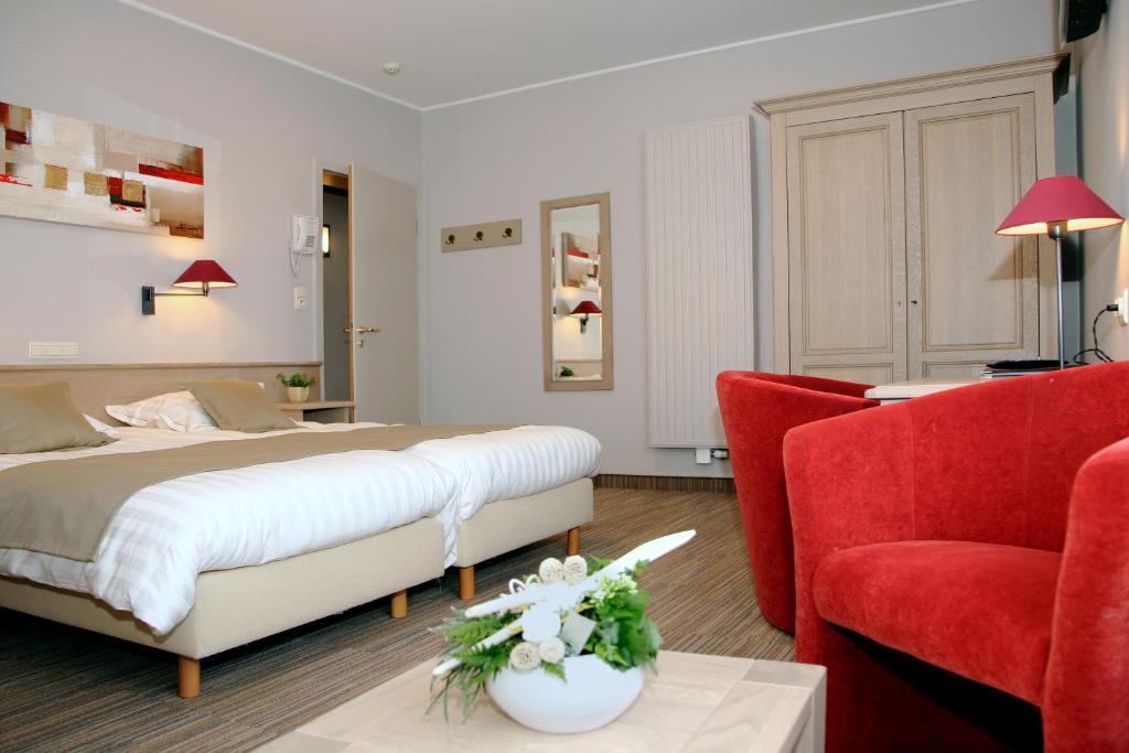 Двухместный (Просторный двухместный номер с 2 отдельными кроватями) отеля Ambassador Hotel, Де Панне