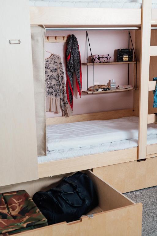 Номер (Кровать в общем 8-местном номере для женщин) хостела The Yard Concept Hostel, Хельсинки