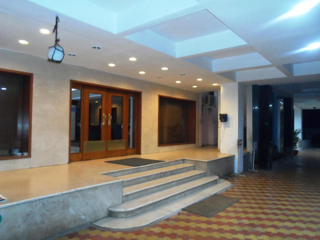Отель Hotel Bhimas Paradise, Тирупати