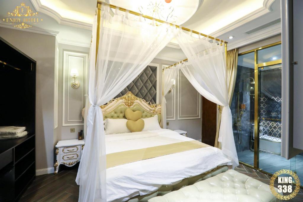 Двухместный (Номер с кроватью размера «king-size») отеля Enjoy Hotel 5A, Хошимин
