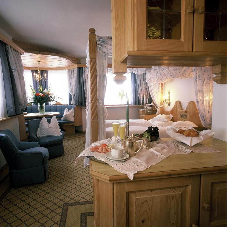 Двухместный (Улучшенный двухместный номер с 1 кроватью) отеля Alpenhotel Fernau, Нойштифт