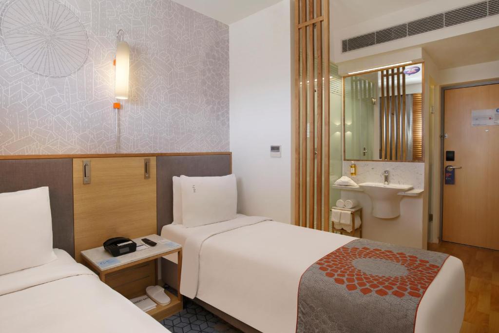 Двухместный (Day Use Room for 6 hours (anytime between 8am - 8pm)) отеля Holiday Inn Express Bengaluru Yeshwantpur, an IHG Hotel, Бангалор