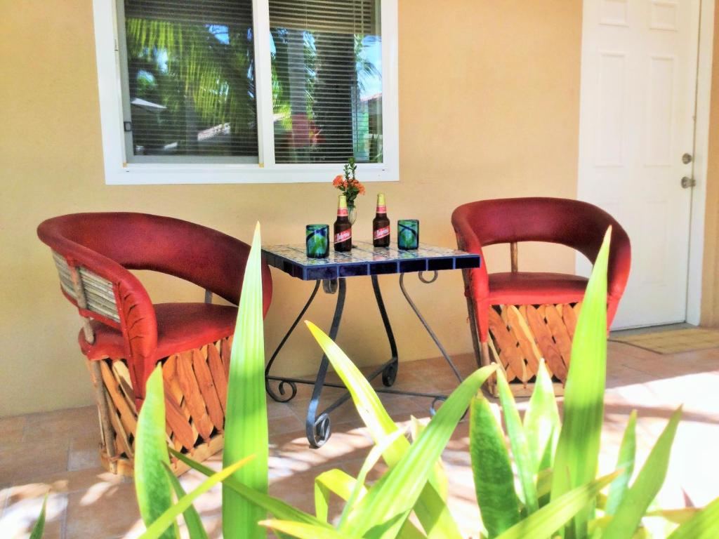 Номер (Бунгало Делюкс с видом на сад) гостевого дома Coco Cabañas & Casitas Vacation Rentals, Лорето