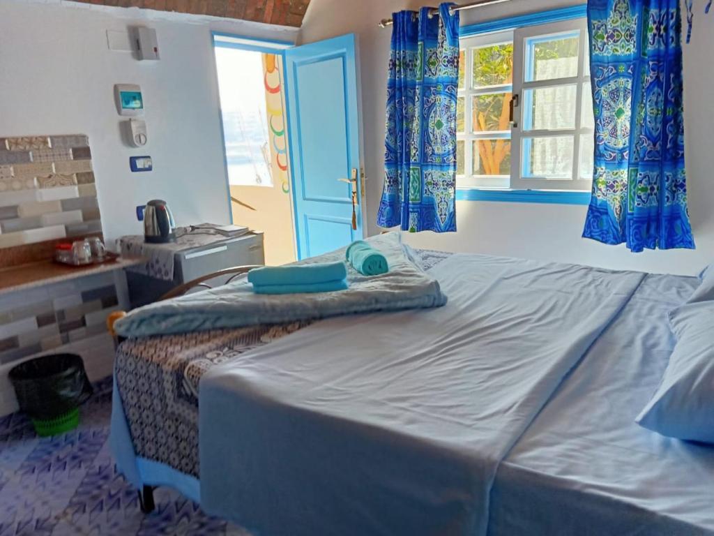 Двухместный (Двухместный номер Делюкс с 1 кроватью и боковым видом на море) гостевого дома Nuba Tod Guest House, Асуан