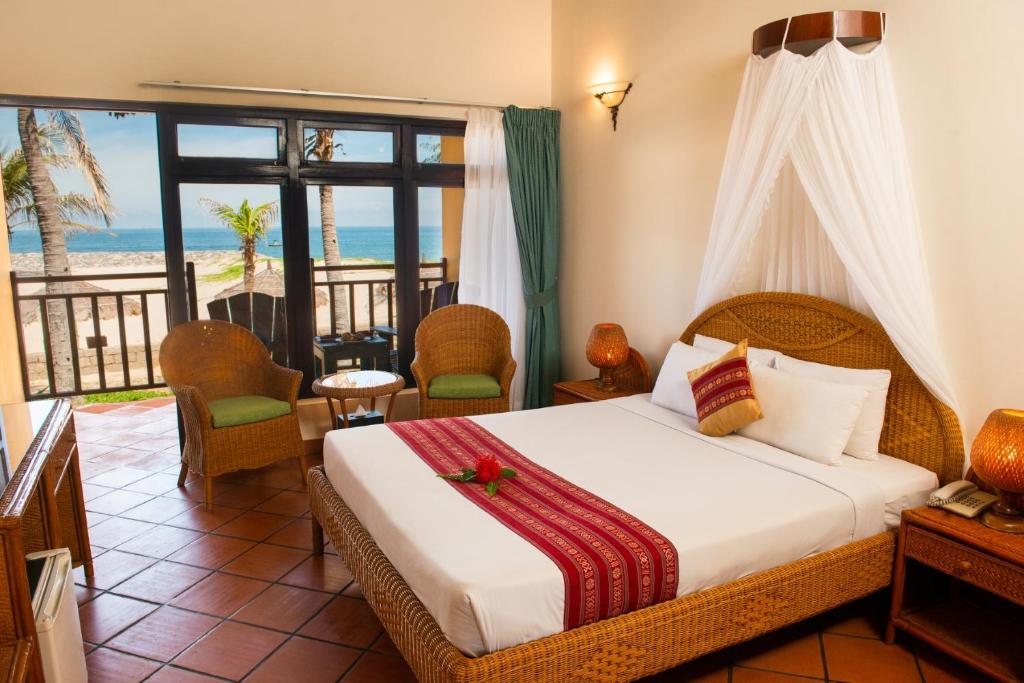Номер (Бунгало - С видом на пляж) курортного отеля White Sand Resort, Фантхьет