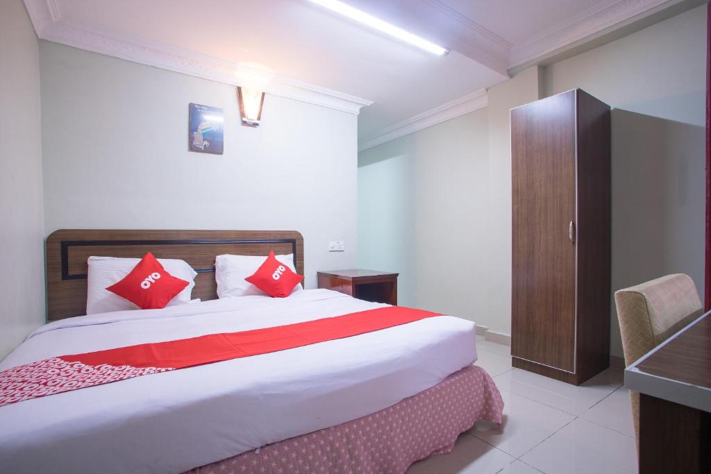 Двухместный (Стандартный номер с кроватью размера «king-size») отеля OYO 89363 Casavilla Hotel, Куала-Лумпур