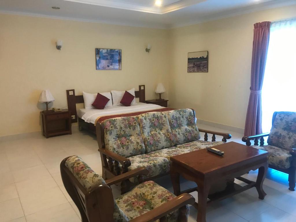 Двухместный (Двухместный номер Делюкс с 1 кроватью) отеля Don Bosco Hotel School, Сиануквиль