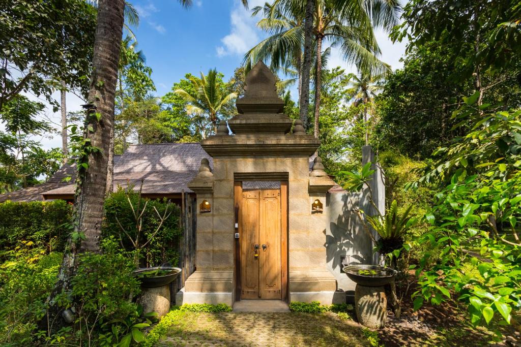 Вилла (Wooden Two-Bedroom Villa and Garden View), De Ubud Villas & Spa