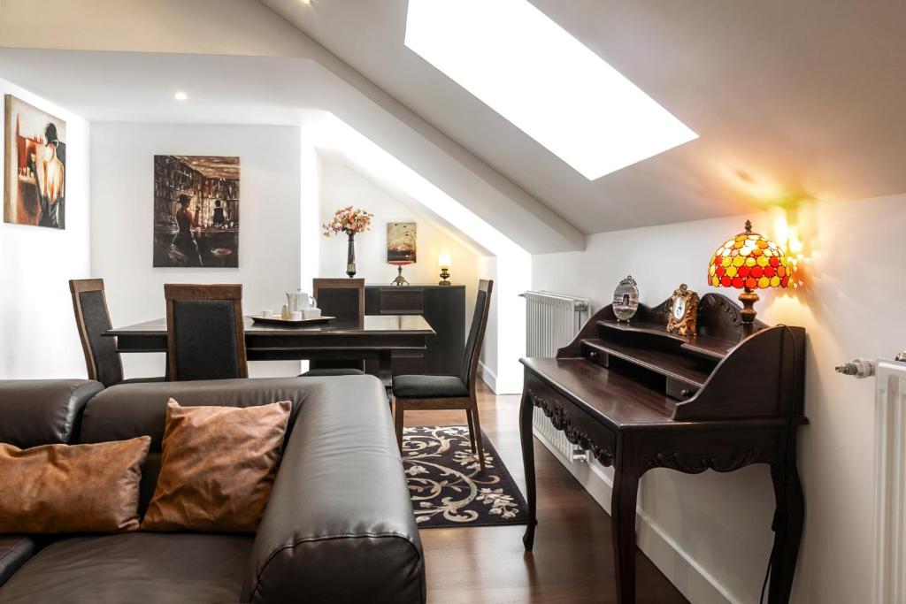 Апартаменты (Лофт с 3 спальнями), Lisbon Rentals Chiado