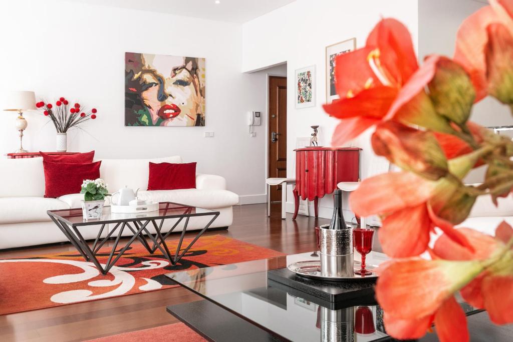 Апартаменты (Улучшенные апартаменты с 3 спальнями), Lisbon Rentals Chiado