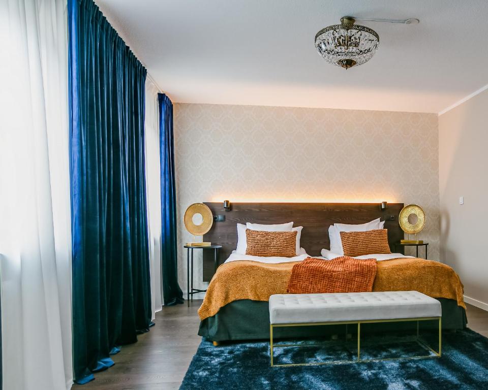 Двухместный (Улучшенный номер с кроватью размера «king-size») отеля Sure Hotel by Best Western Savoy Karlstad, Карлстад