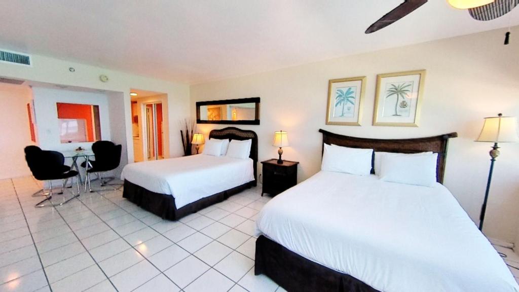 Апартаменты (Апартаменты) отеля Castle 922, Майами-Бич